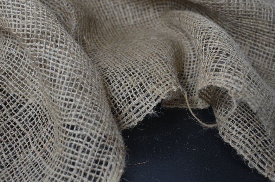 Textile moderne din cânepă: îmbrăcăminte, amestecuri și avantaje